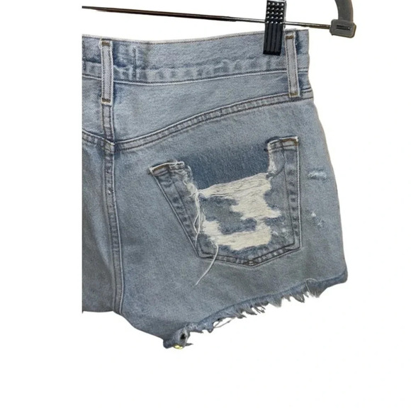 Agolde Parker Frayed Light Wash Jean Shorts Size 26 - Picture 3 of 5